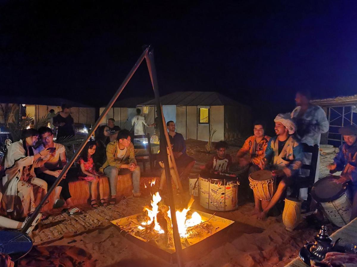 Merzouga Luxury Camp Bagian luar foto